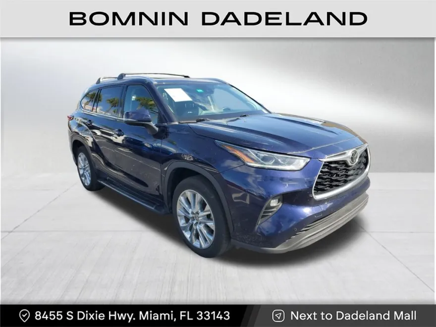 2023 Toyota Highlander XLE photo 1