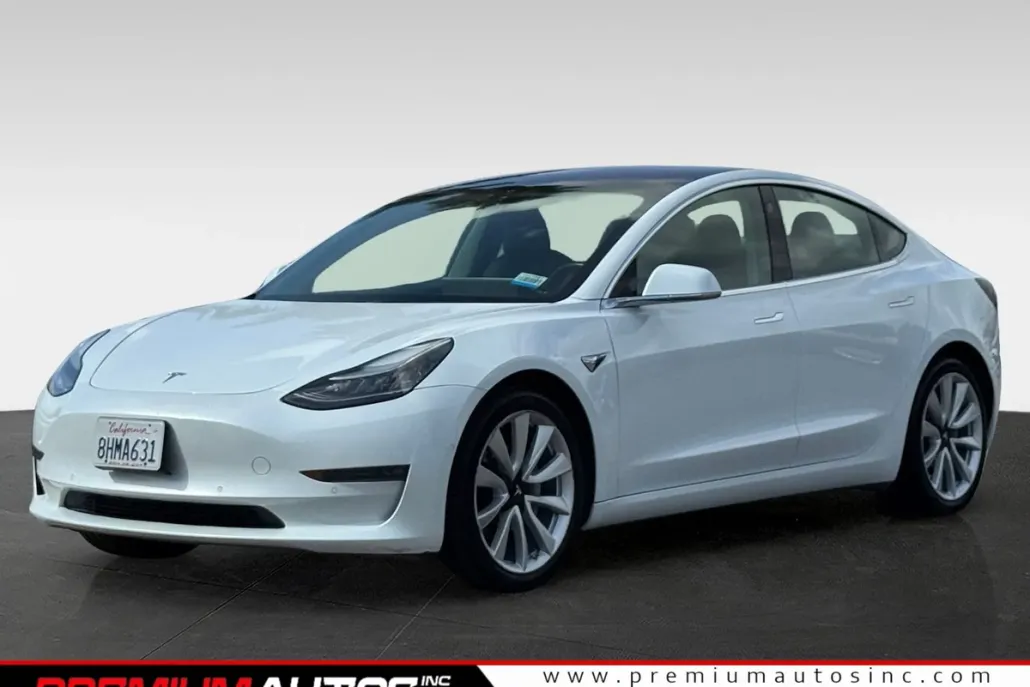 2018 Tesla Model 3 Long Range photo 1