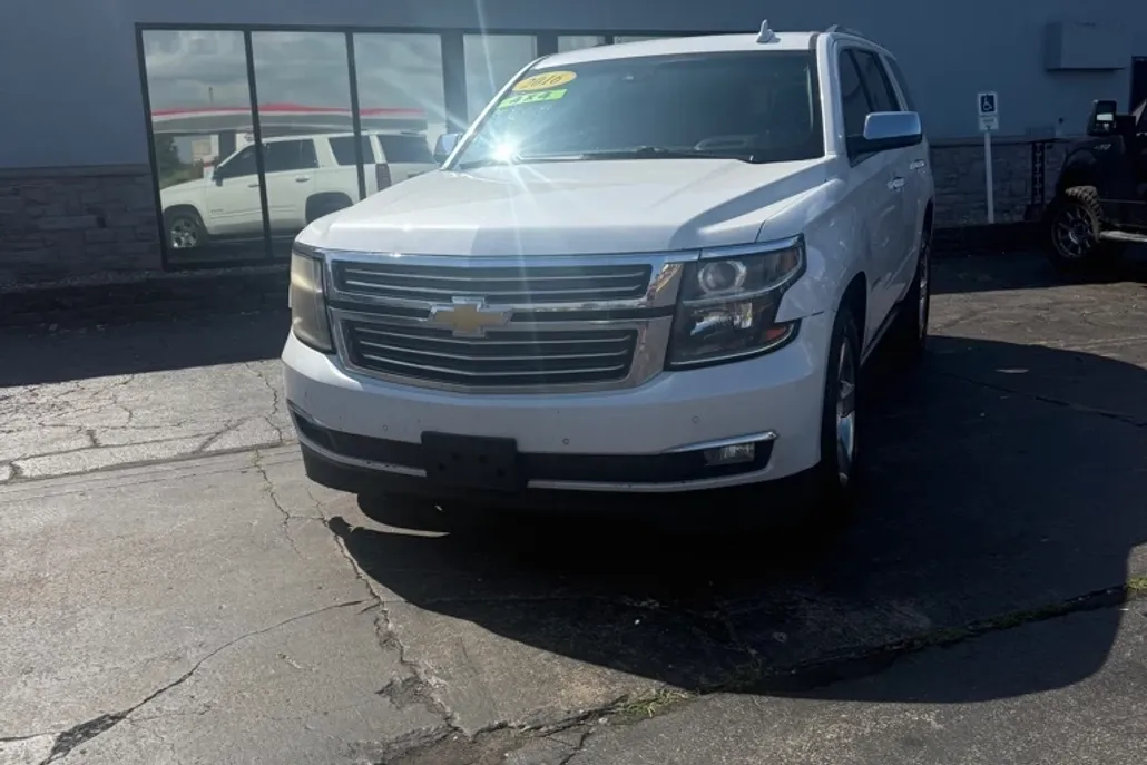 2016 Chevrolet Tahoe LTZ photo 1