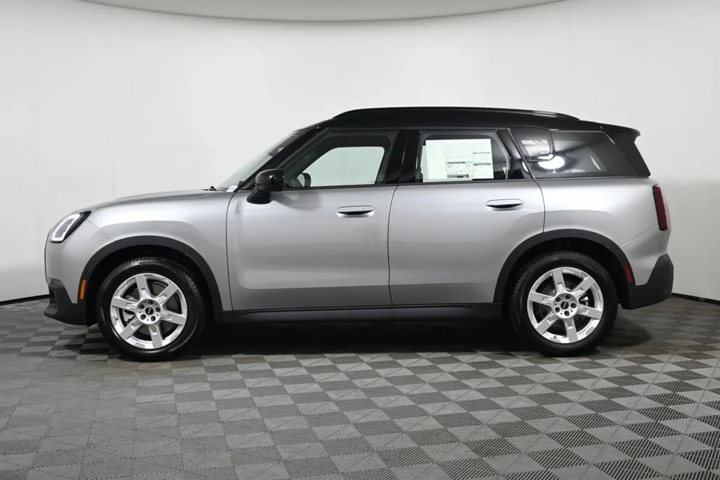 2025 Mini Countryman S ALL4 photo 1