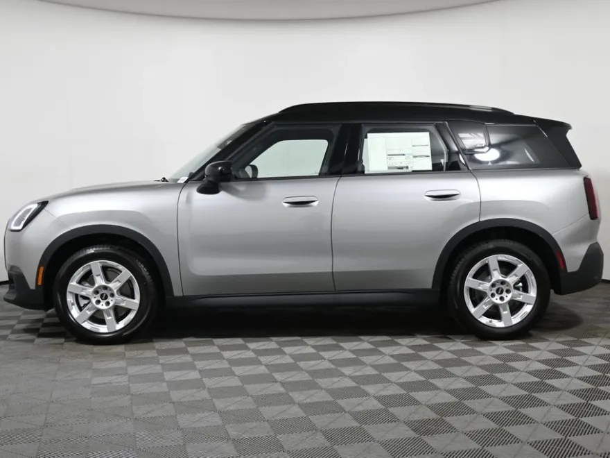 2025 Mini Countryman S ALL4 photo 1