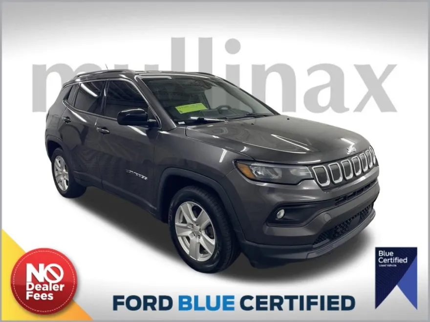2022 Jeep Compass Latitude photo 1