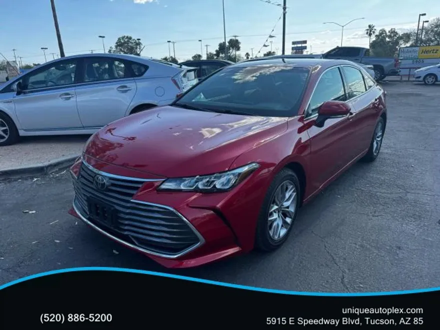 2021 Toyota Avalon XLE photo 1