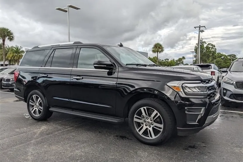 2024 Ford Expedition Limited photo 1