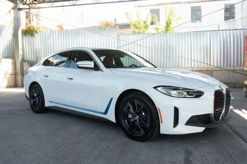 2023 Bmw i4 eDrive40 photo 1