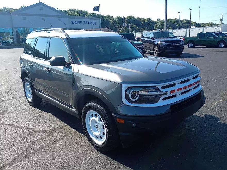 2023 Ford Bronco Sport Heritage photo 1