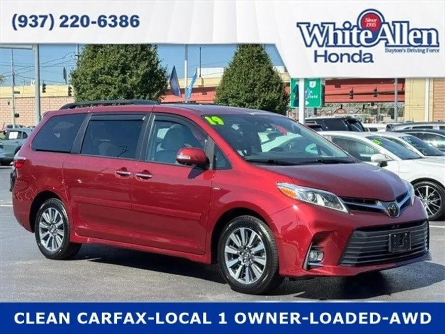 2019 Toyota Sienna Limited XLE Premium photo 1