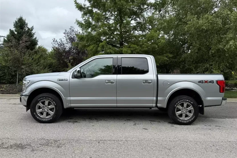 2020 Ford F-150 Lariat photo 1