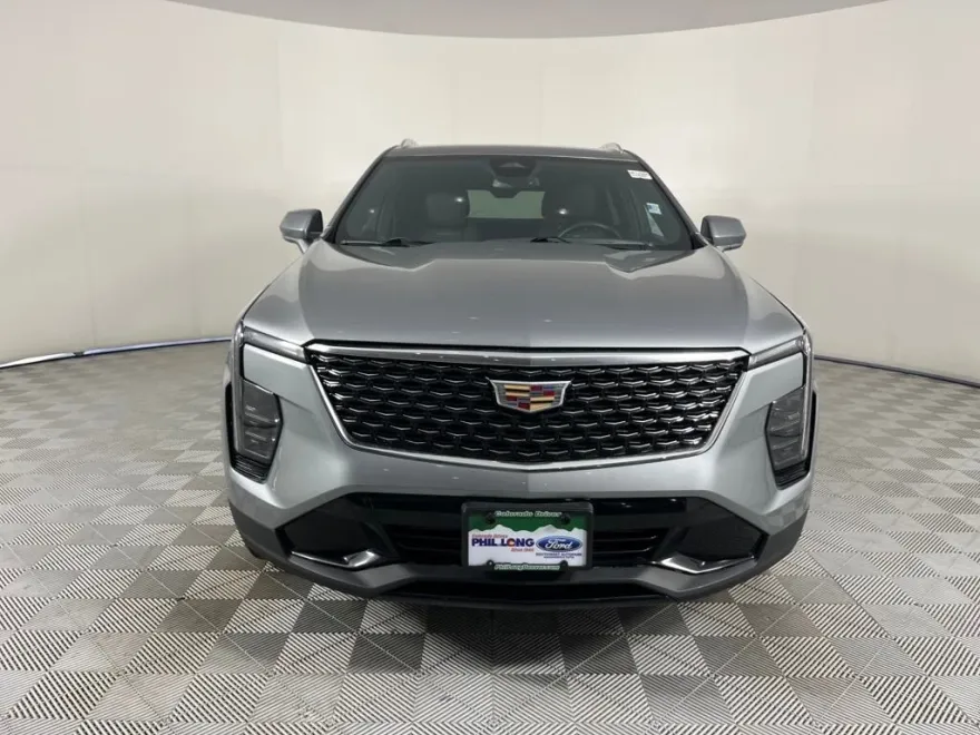 2024 Cadillac XT4 Premium Luxury photo 1