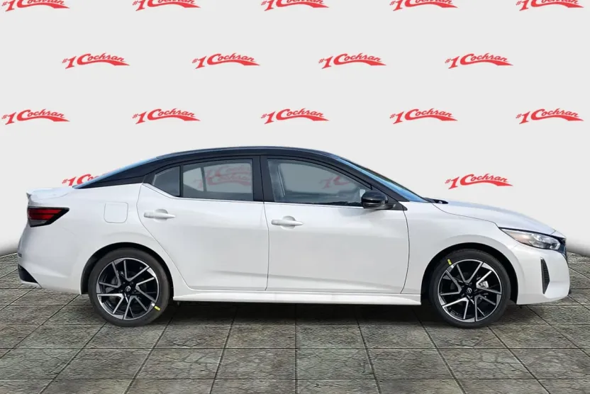 2025 Nissan Sentra SR photo 1