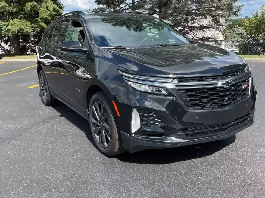 2022 Chevrolet Equinox RS photo 1