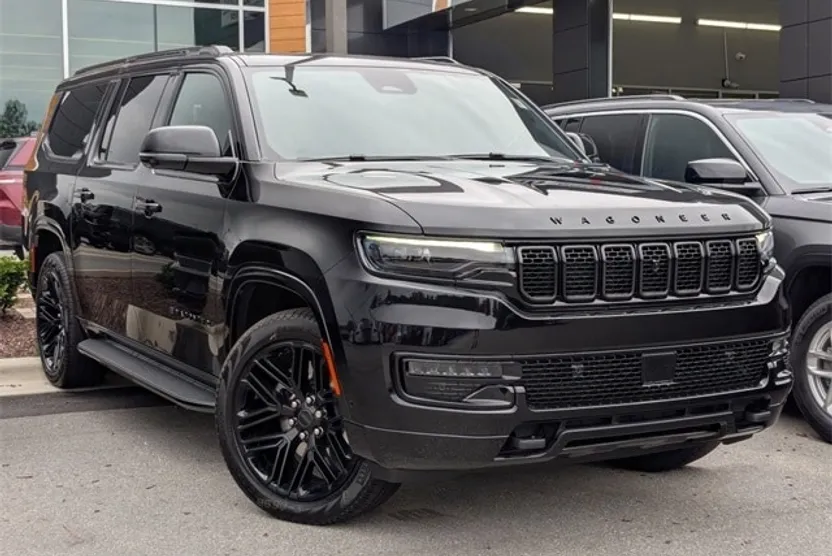 2025 Jeep Wagoneer L Series II photo 1
