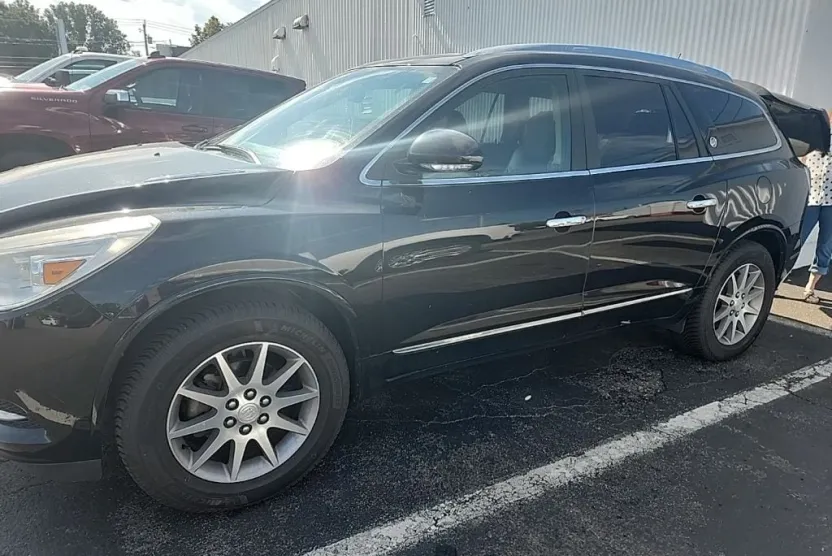 2016 Buick Enclave Leather photo 1