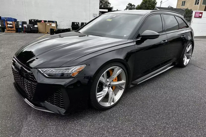 2021 Audi RS 6 Avant Base photo 1