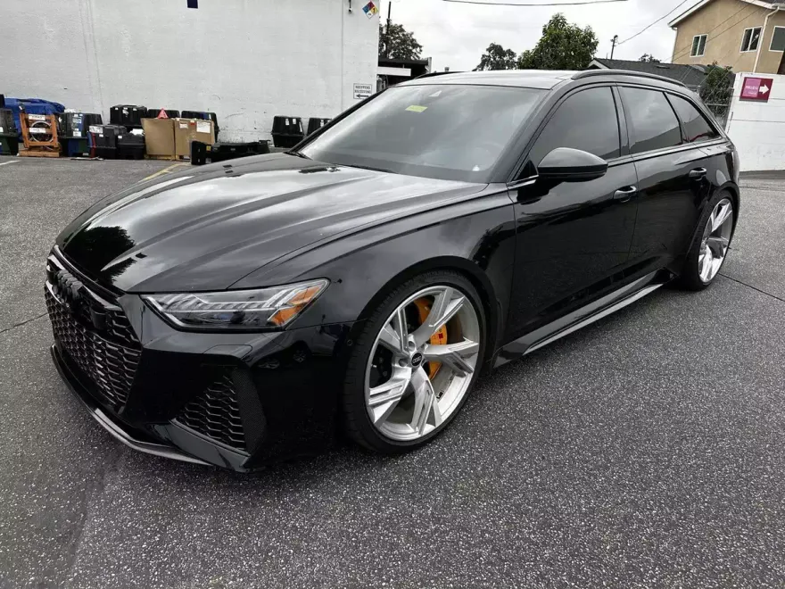 2021 Audi RS 6 Avant Base photo 1