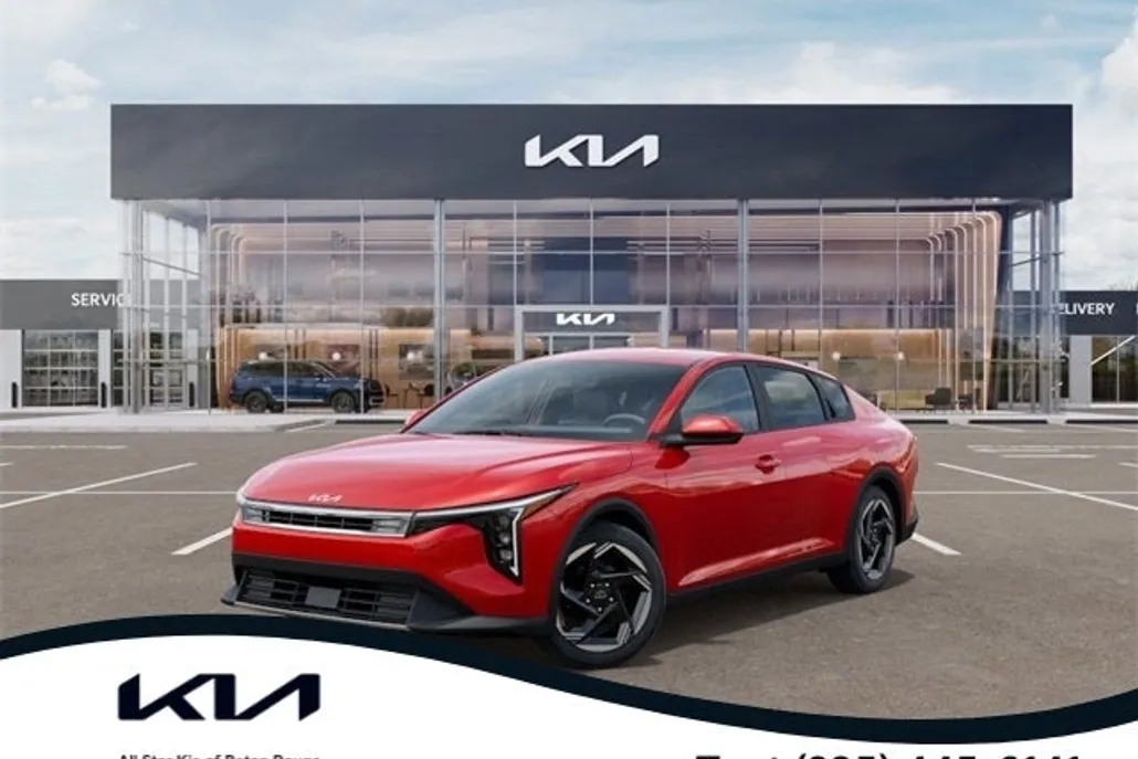 2025 Kia K4 EX photo 1