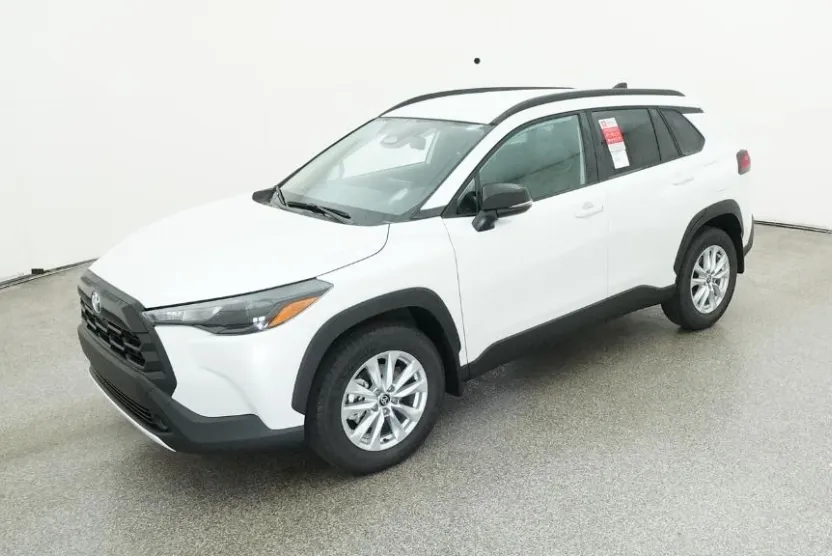 2026 Toyota Corolla Cross LE photo 1