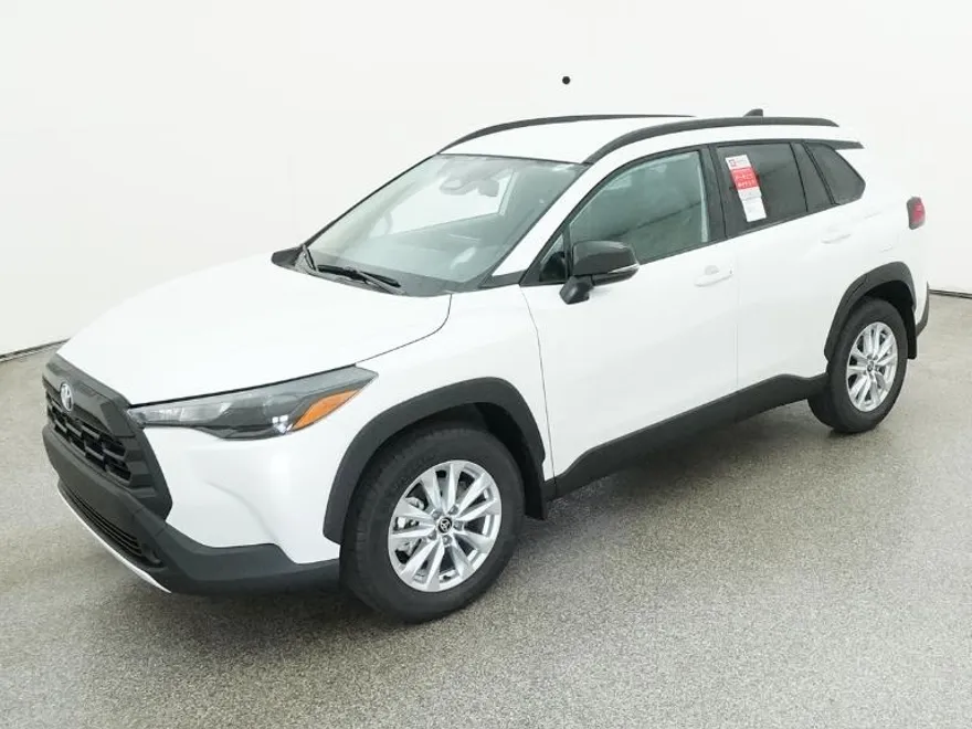 2026 Toyota Corolla Cross LE photo 1