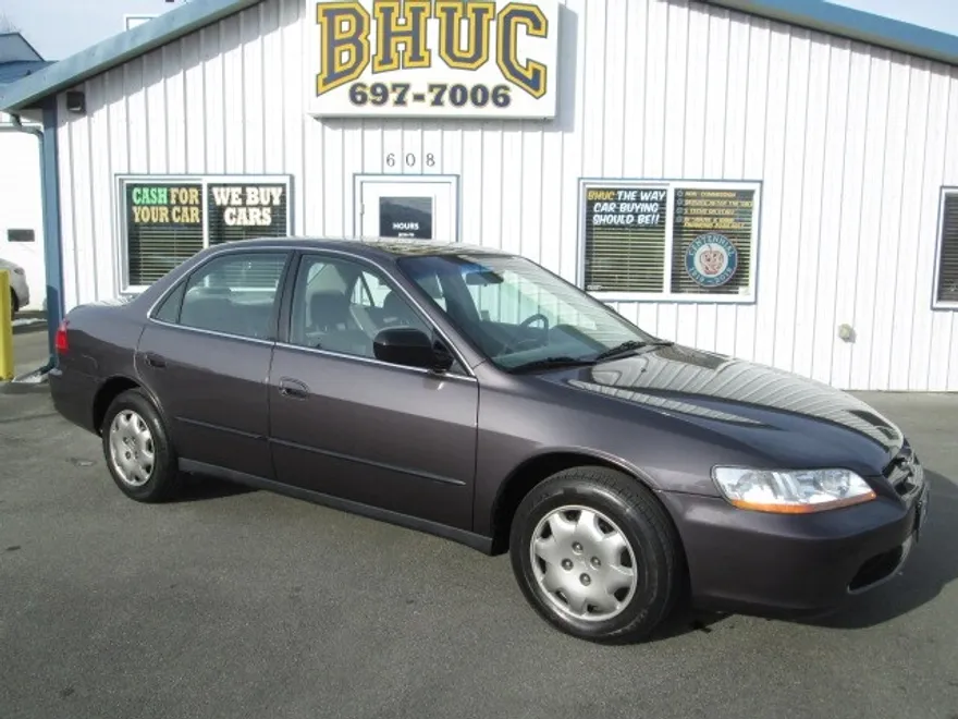 1999 Honda Accord LX photo 1