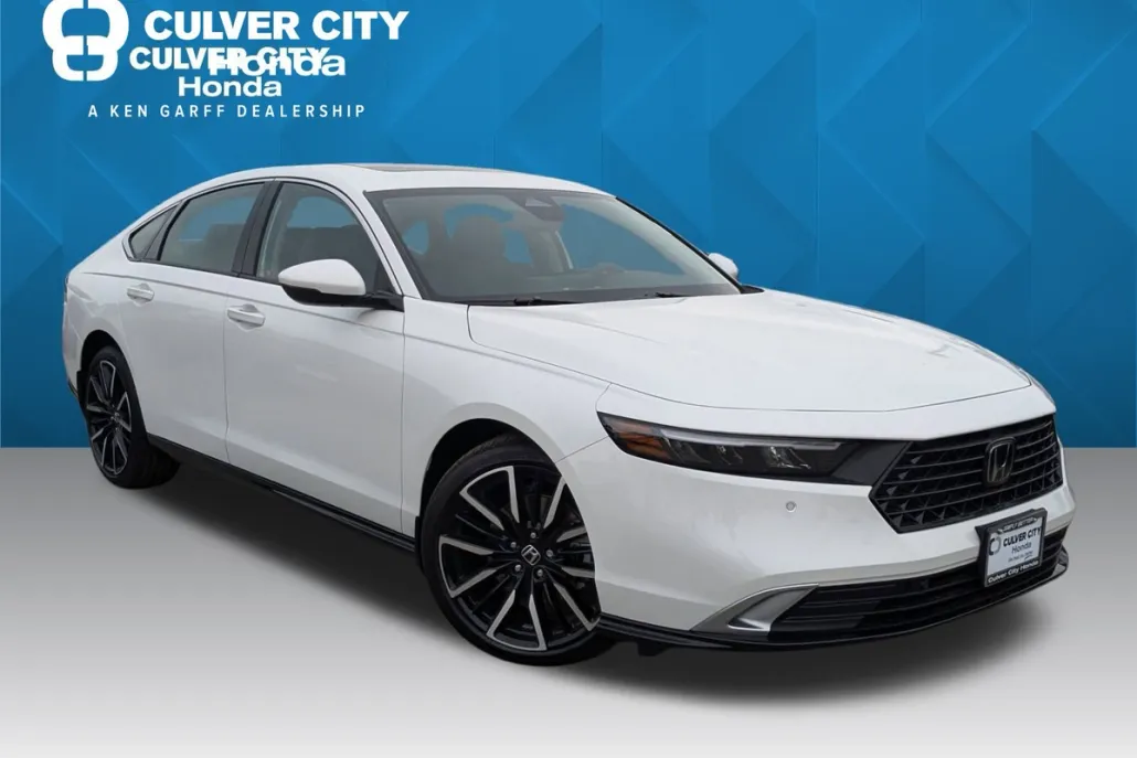 2025 Honda Accord Hybrid Touring photo 1
