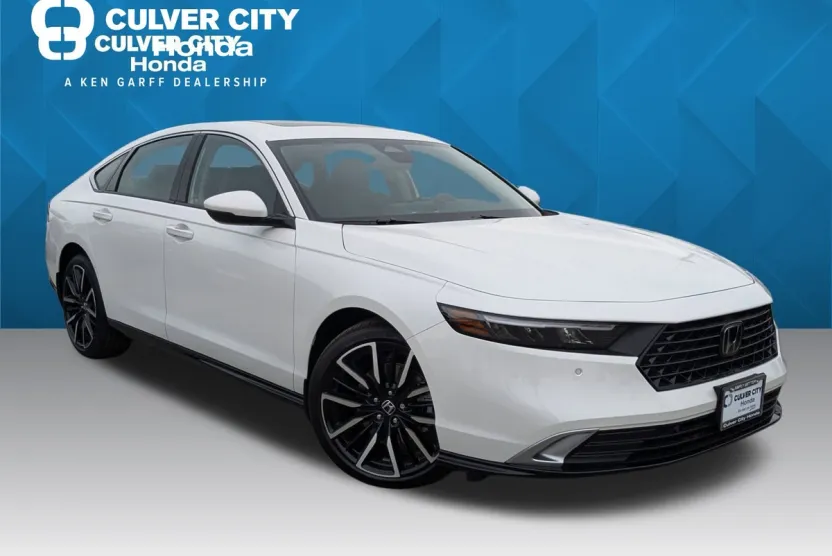 2025 Honda Accord Hybrid Touring photo 1