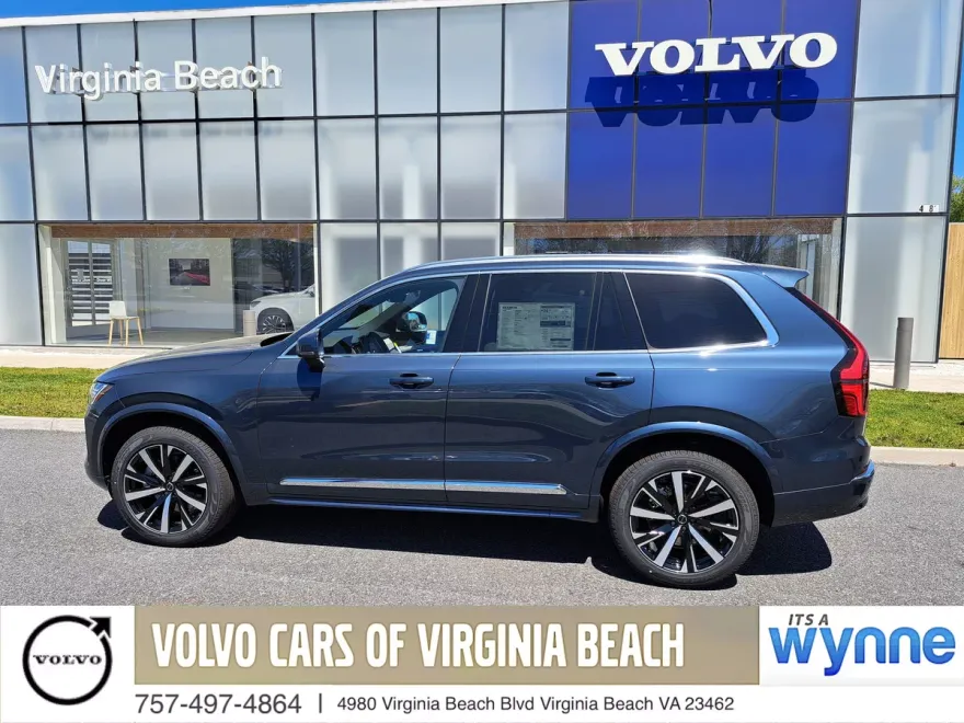 2025 Volvo XC90 B5 Core photo 1