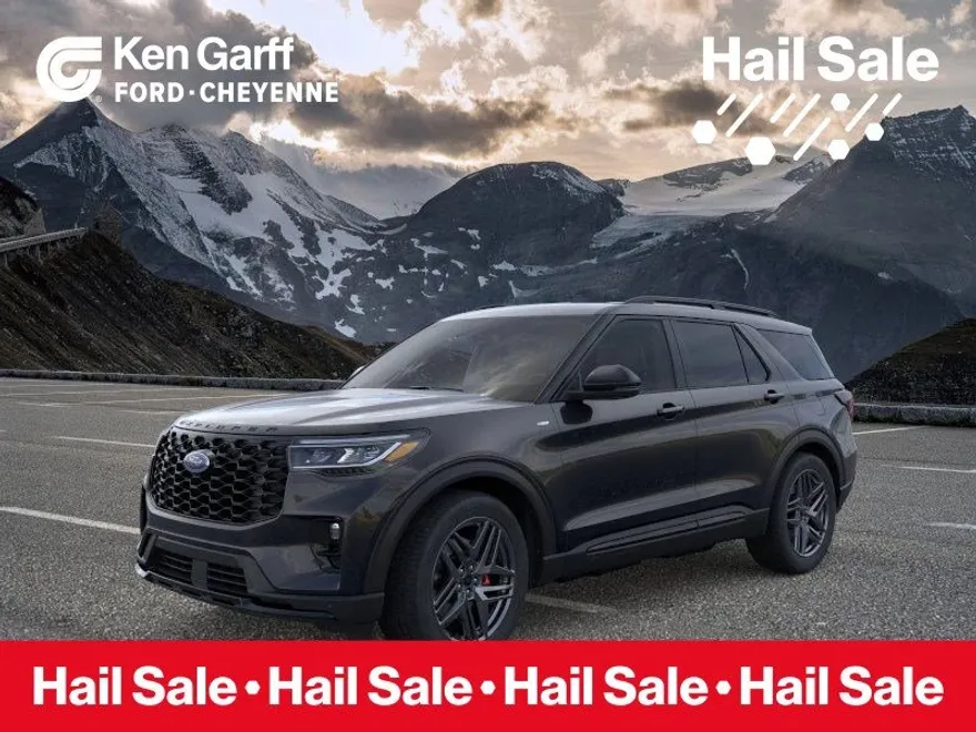 2025 Ford Explorer ST-Line photo 1