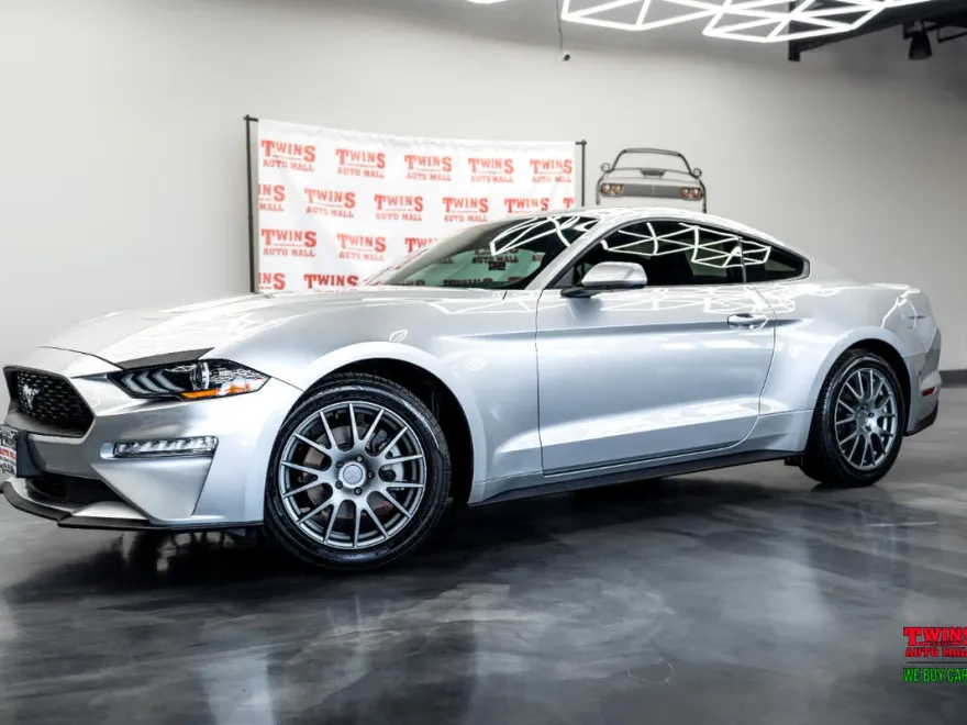 2018 Ford Mustang EcoBoost photo 1