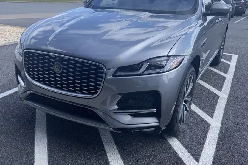 2021 Jaguar F-PACE P250 S photo 1