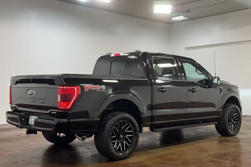 2022 Ford F-150 XLT photo 1