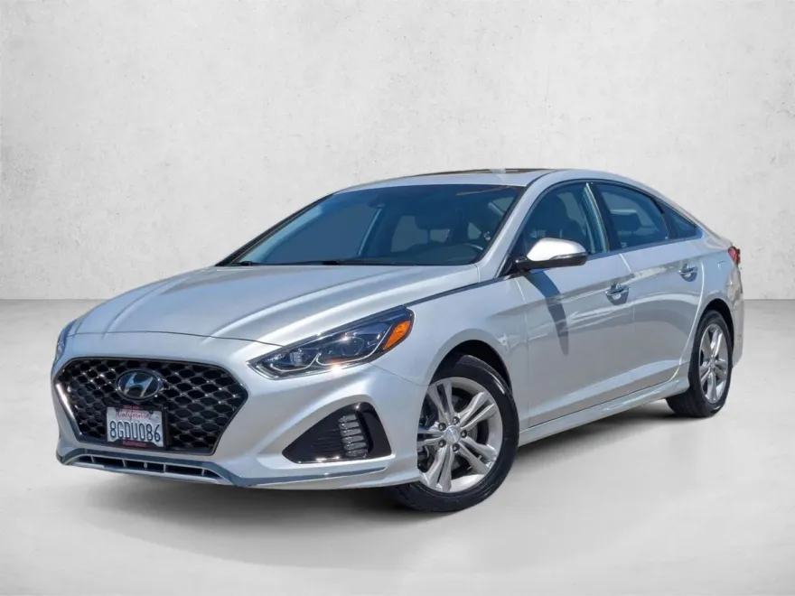 2018 Hyundai Sonata Limited photo 1