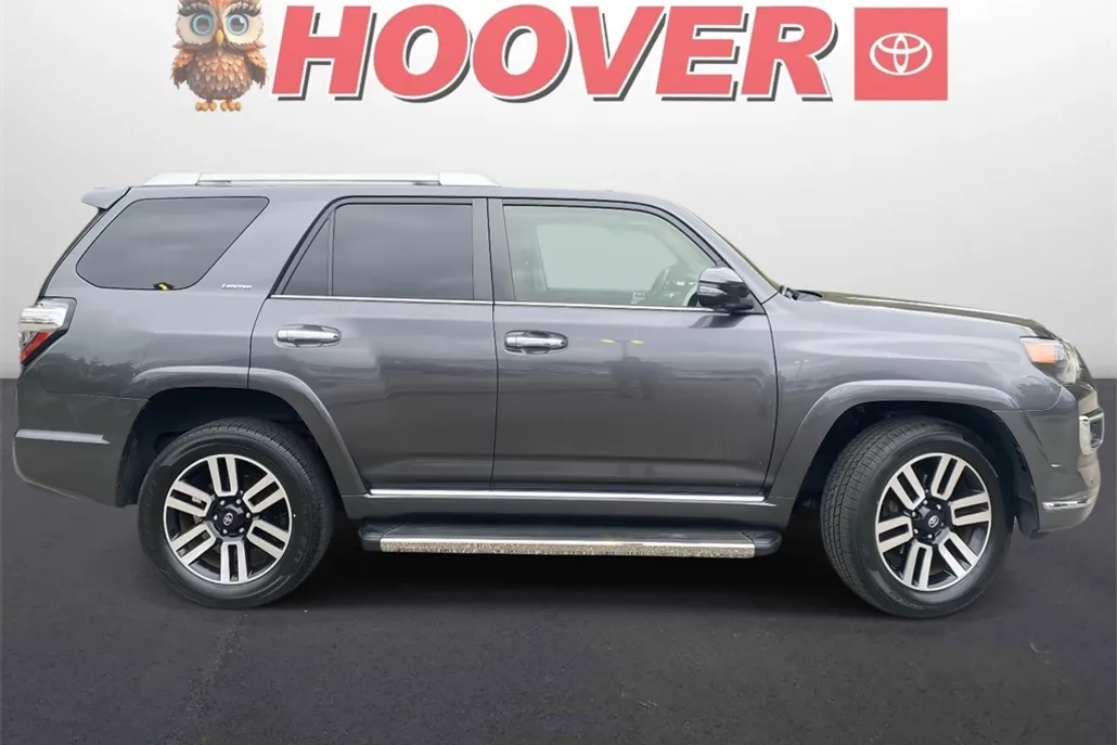 2022 Toyota 4Runner Limited photo 1