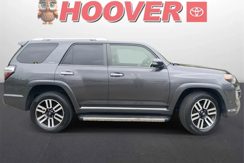 2022 Toyota 4Runner Limited photo 1
