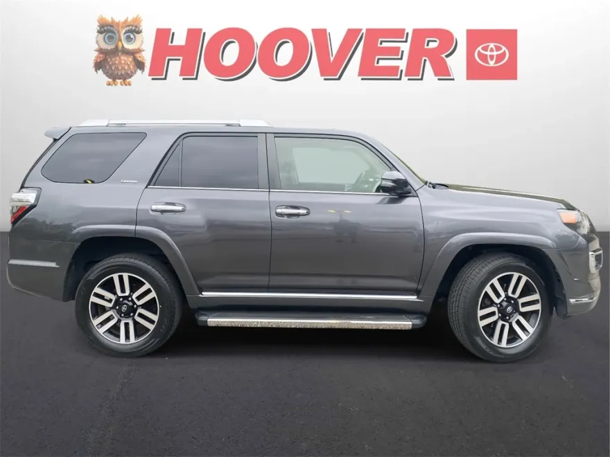 2022 Toyota 4Runner Limited photo 1