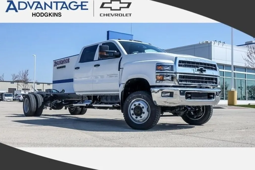 2024 Chevrolet Silverado 4500HD Work Truck photo 1