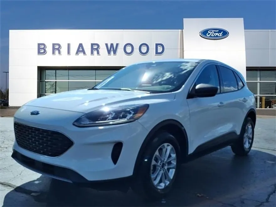 2022 Ford Escape SE photo 1