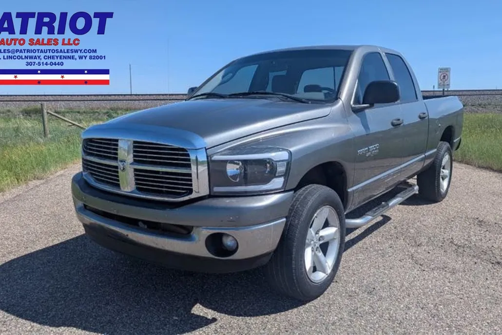 2006 Dodge Ram SLT photo 1