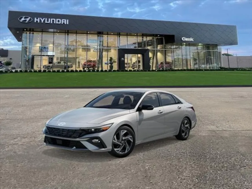2025 Hyundai Elantra SEL Sport photo 1