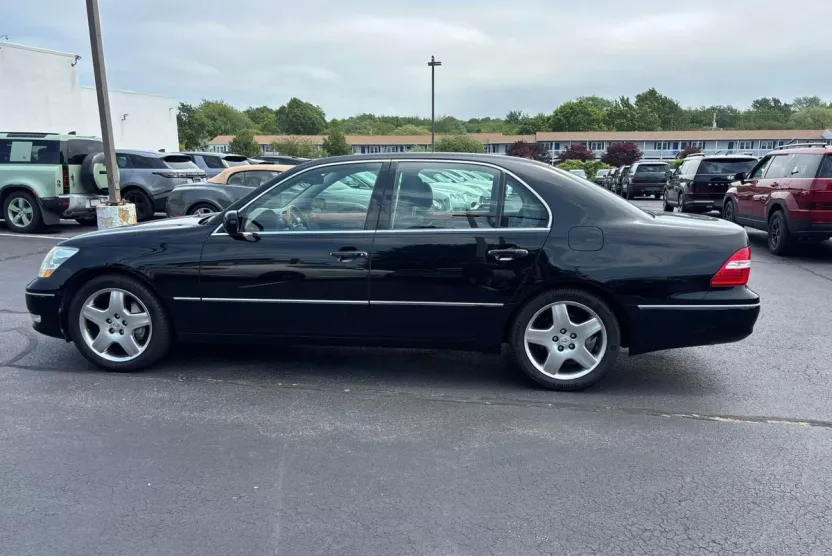 2005 Lexus LS 430 photo 1