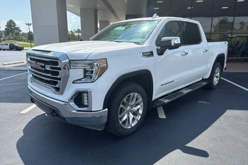2019 Gmc Sierra 1500 SLT photo 1