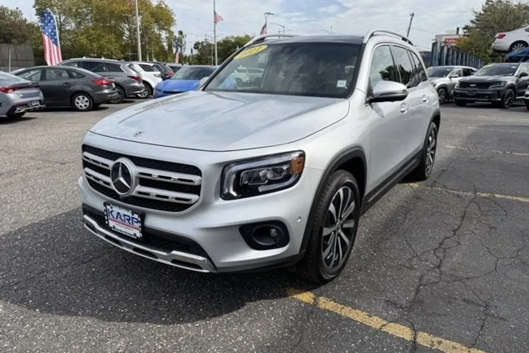 2021 Mercedes Benz GLB 250 4MATIC photo 1
