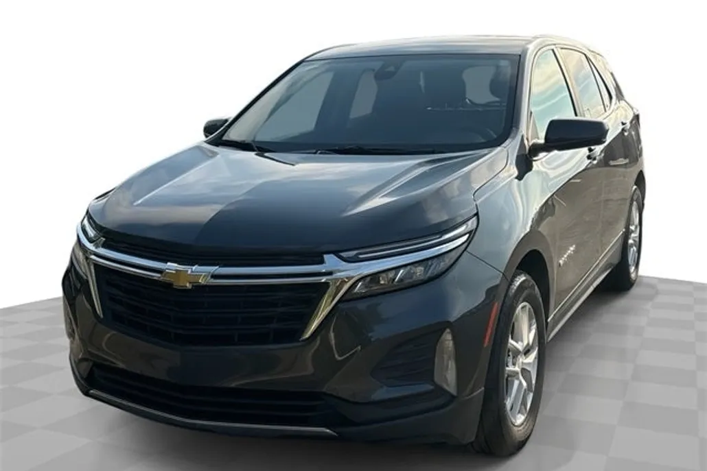 2022 Chevrolet Equinox LT photo 1