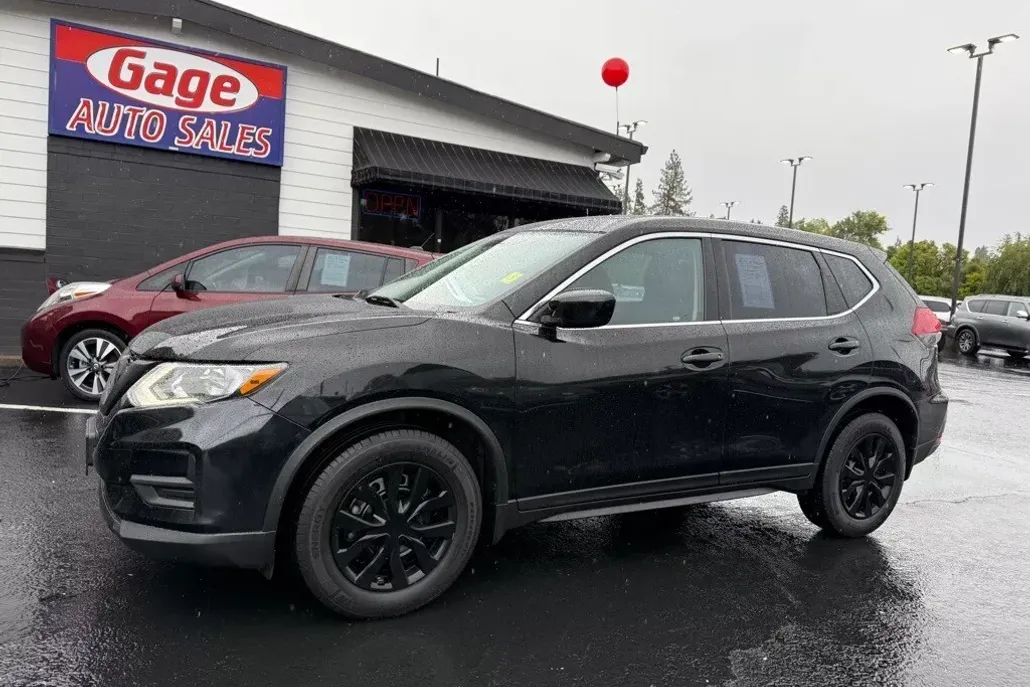 2018 Nissan Rogue S photo 1
