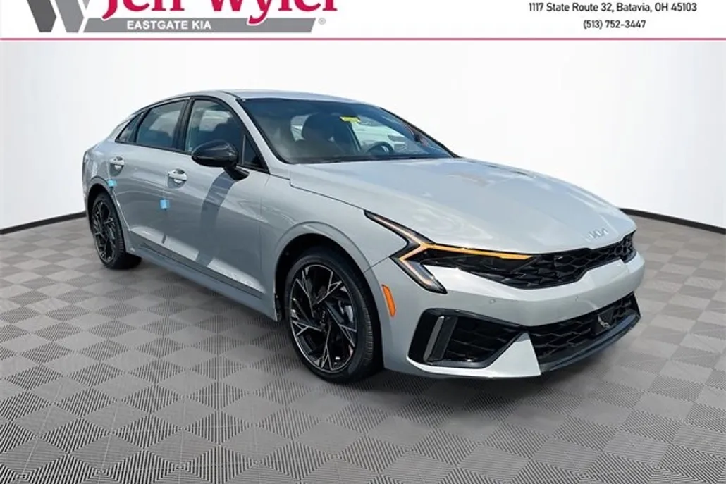 2026 Kia K5 GT-Line photo 1