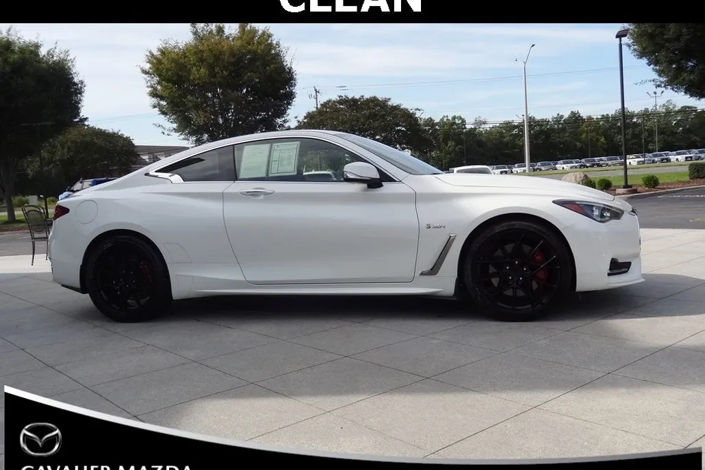 2018 Infiniti Q60 Red Sport 400 photo 1