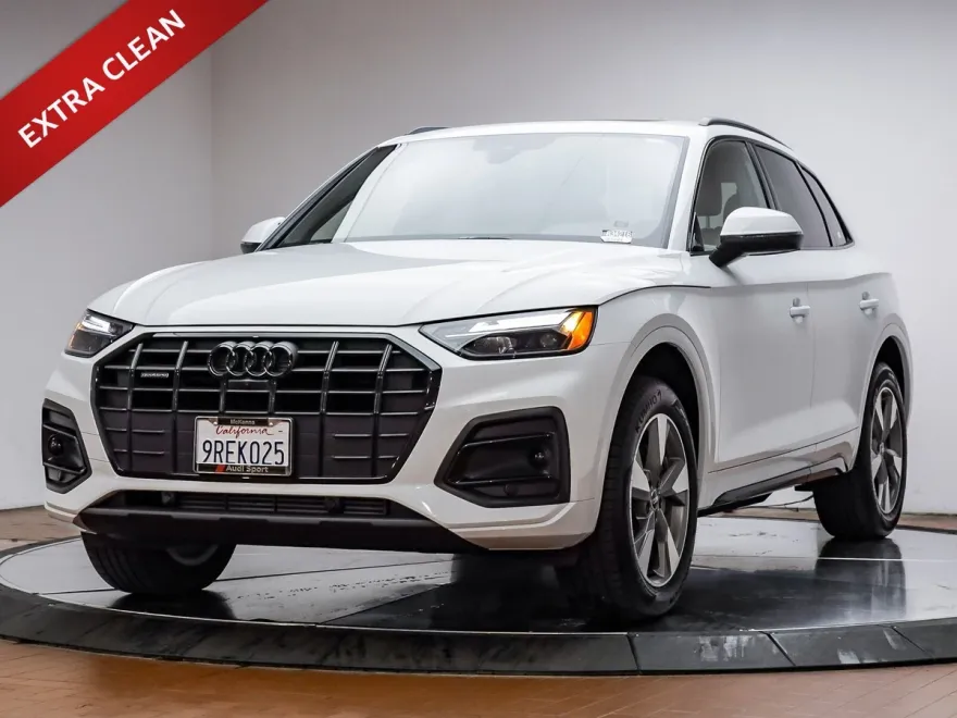 2024 Audi Q5 40 Premium Plus photo 1