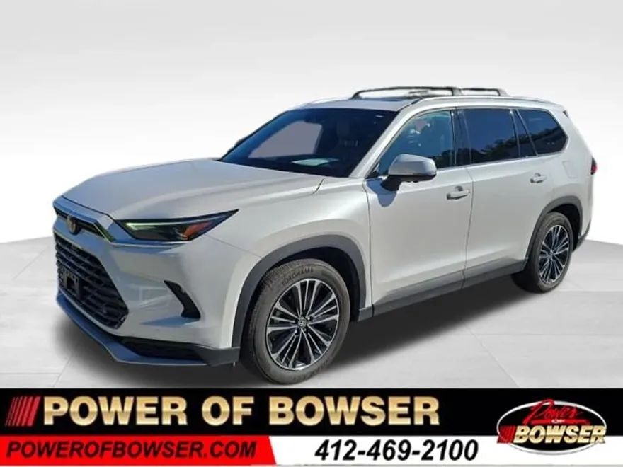 2024 Toyota Highlander Hybrid Platinum photo 1