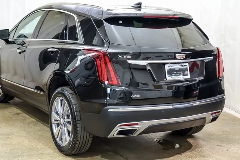 2024 Cadillac XT5 Premium Luxury photo 1