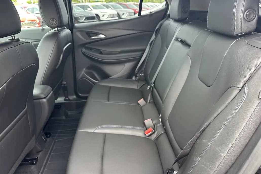 2026 Buick Encore GX Sport Touring photo 1