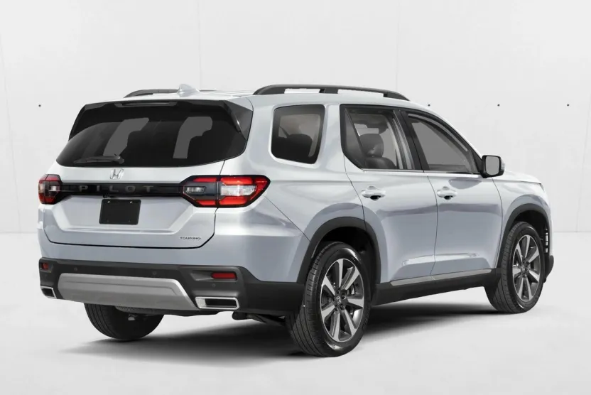 2025 Honda Pilot Touring photo 1